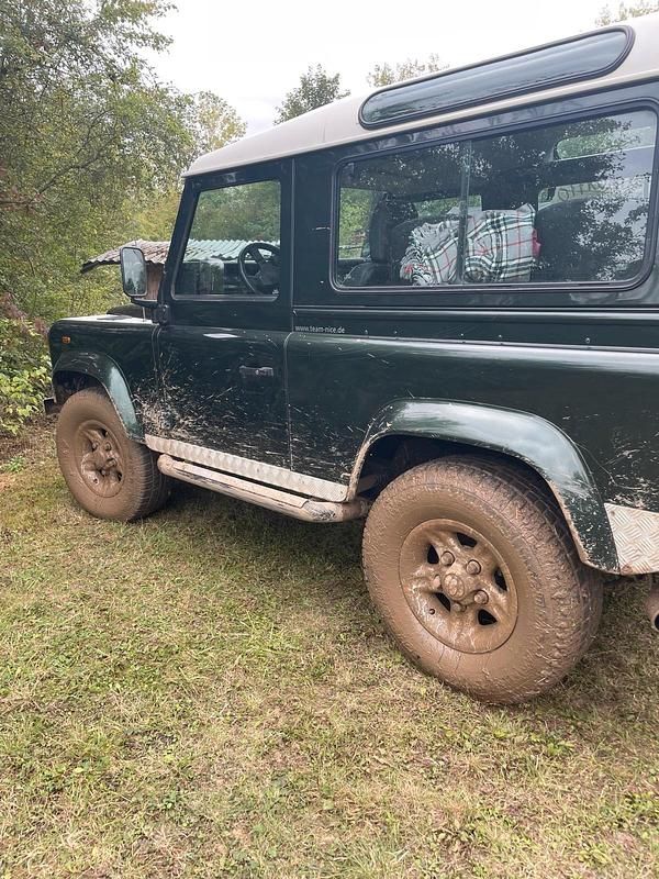 Grün Gebraucht 2000 Land Rover Defender SUV | 32.500 € - Bild 1/4