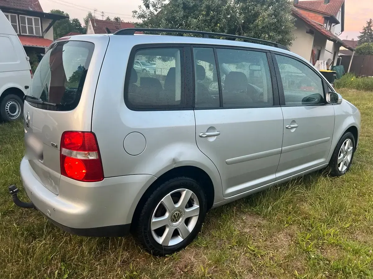 Gebraucht VW Touran 105 PS (77 kW) 2006 Van / Kleinbus