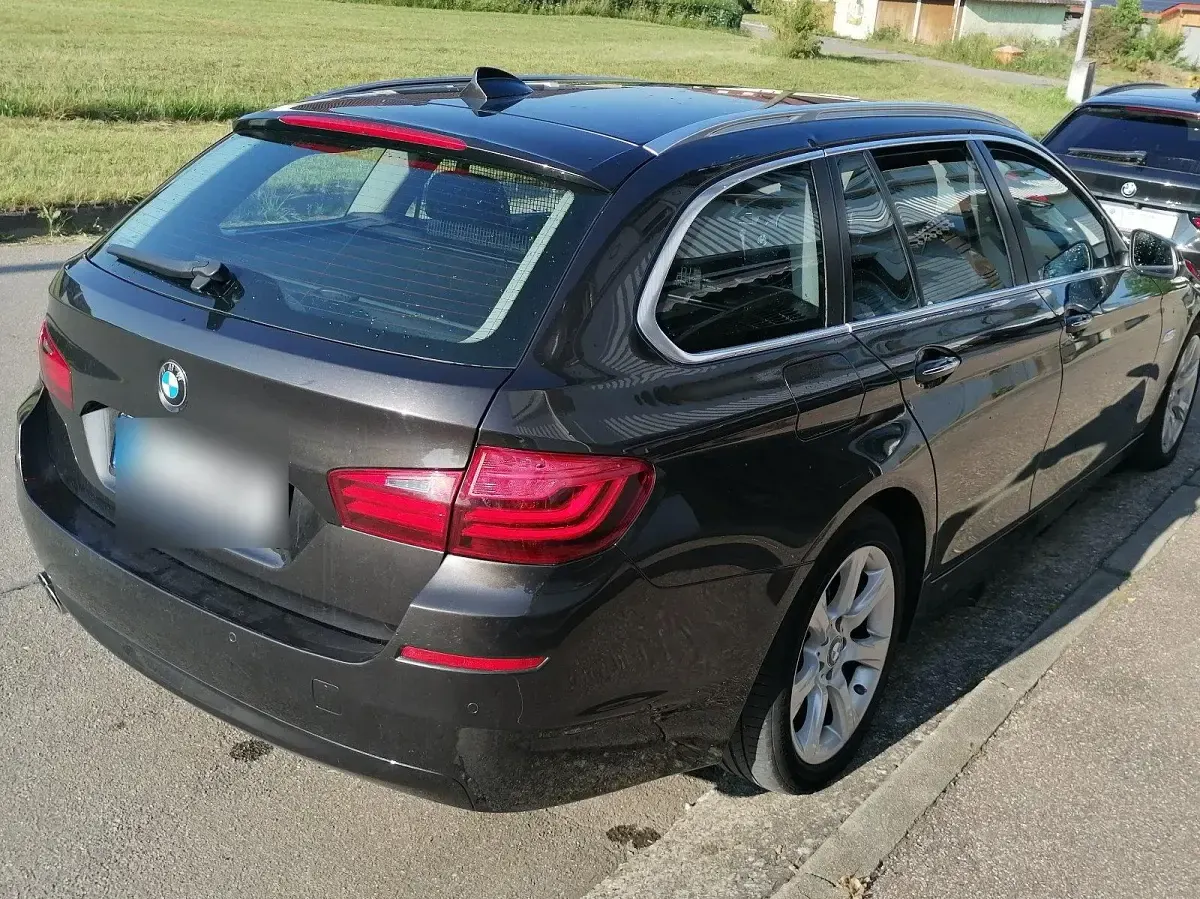 Gebraucht BMW 520 184 PS (135 kW) 2014 Schwarz Kombi