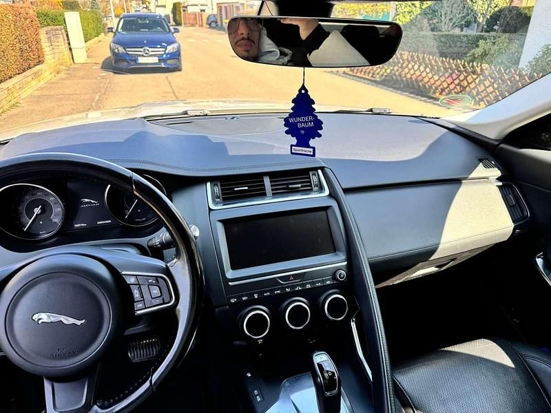 Second-hand Jaguar E-Pace S 179 CP (131 kW) 2018 SUV
