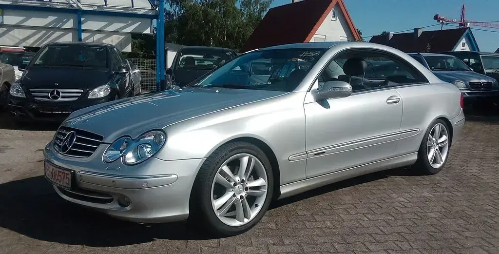 Gebraucht Mercedes CLK320 Avantgarde 218 PS (160 kW) 2002 Silber Coupé