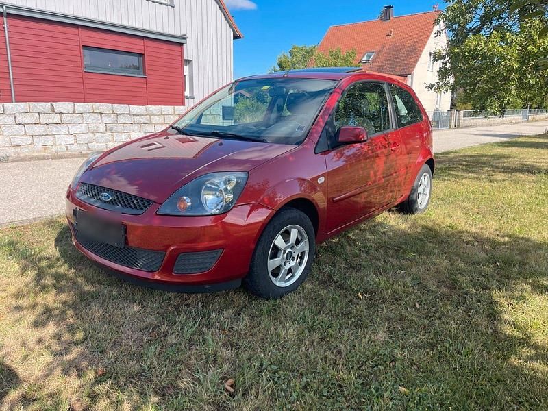Orange Gebraucht 2007 Ford Fiesta Kleinwagen | 3.300 € (Fairer Preis) - Bild 1/4