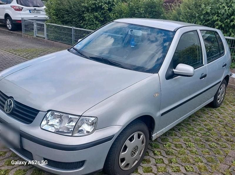 Gebraucht VW Polo 60 PS (44 kW) 2000 Grau Kleinwagen
