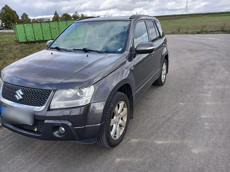 Gebraucht 2009 Suzuki Grand Vitara SUV | 3.800 € - Bild 1/4