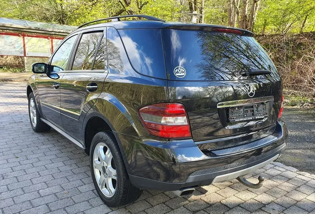 Gebraucht Mercedes ML280 190 PS (139 kW) 2008 Schwarz SUV
