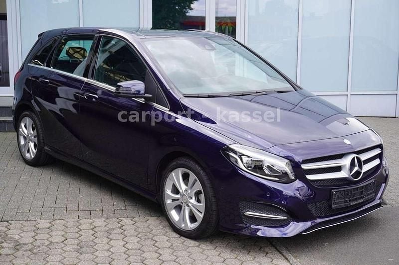 Cavansitblau metalliclack Gebraucht 2016 Mercedes B220 Urban Van / Kleinbus | 21.990 € (Etwas zu teuer) - Bild 1/3