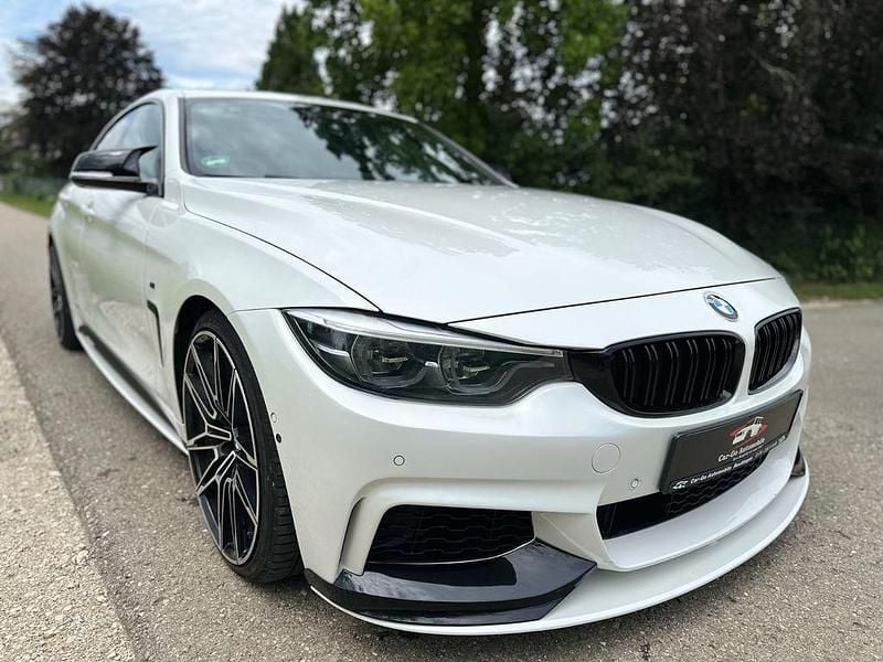 Gebraucht BMW 440 M Sport 326 PS (239 kW) 2018 Mineralweiss metallic Coupé