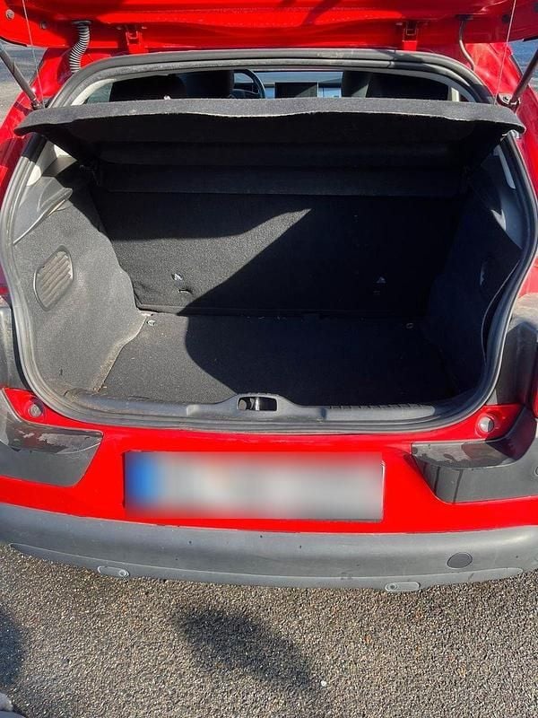 Gebraucht Citroën C4 PureTech 82 PS (60 kW) 2015 Rot Limousine