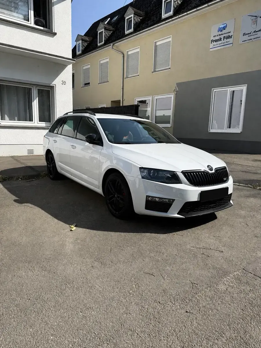 Gebraucht Skoda Octavia RS 184 PS (135 kW) 2016 Weiß Kombi