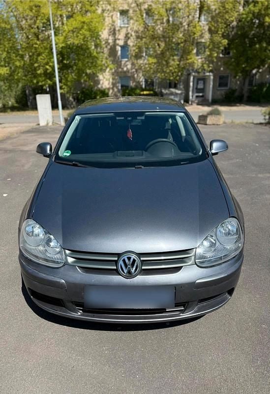 Gebraucht VW Jetta 140 PS (102 kW) 2006 Grau Limousine