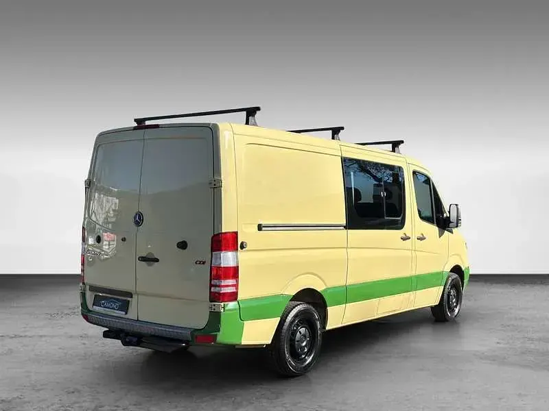 Gebraucht Mercedes Sprinter 129 PS (94 kW) 2011 Gelb Van