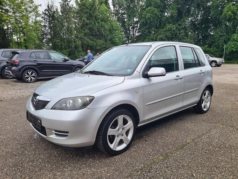 Sternsilber metallic Gebraucht 2007 Mazda 2 Active Van / Kleinbus | 990 € (Guter Preis) - Bild 1/4