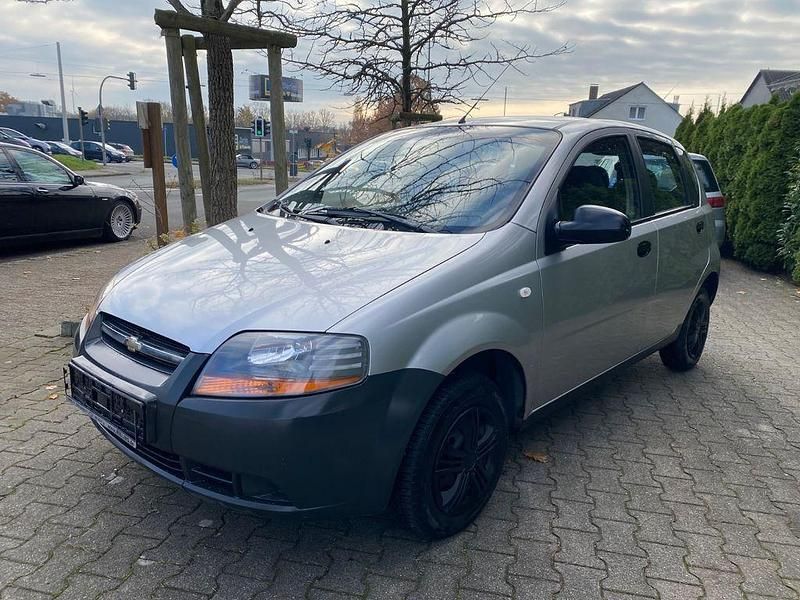 Gebraucht Chevrolet Kalos 72 PS (52 kW) 2005 Silber Limousine