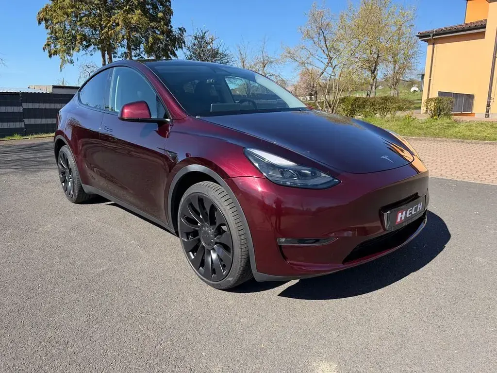 Usata Tesla Model Y 378 kW (514 CV) 2024 Rosso SUV