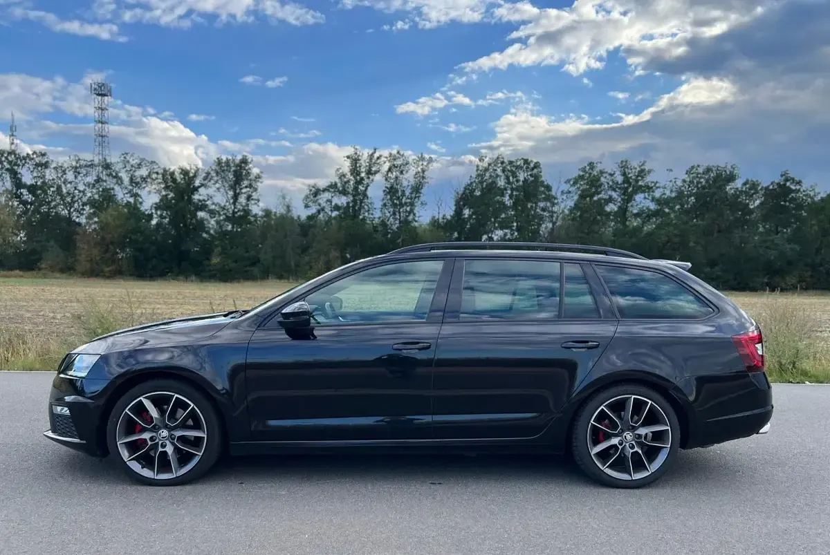 Gebraucht Skoda Octavia vRS 184 PS (135 kW) 2019 Schwarz Kombi