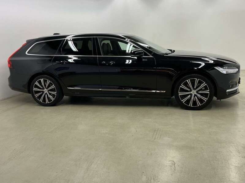 Gebraucht Volvo V90 Plus 250 PS (183 kW) 2022 Onyx black Kombi