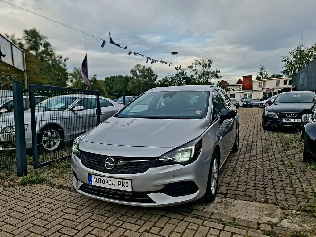 Gebraucht Opel Astra Elegance 122 PS (89 kW) 2021 Silber Kombi