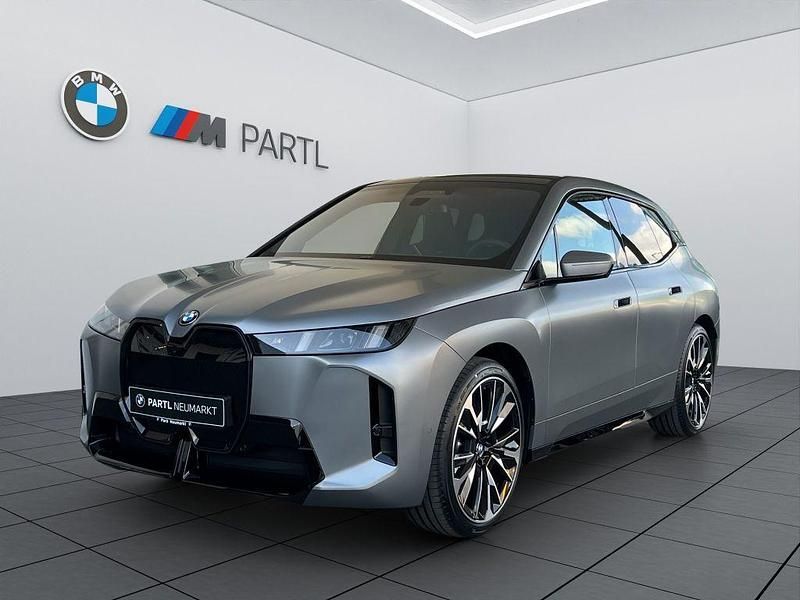 Bmw individual frozen pure gre Gebraucht 2025 BMW iX M Sport SUV | 103.900 € - Bild 1/4