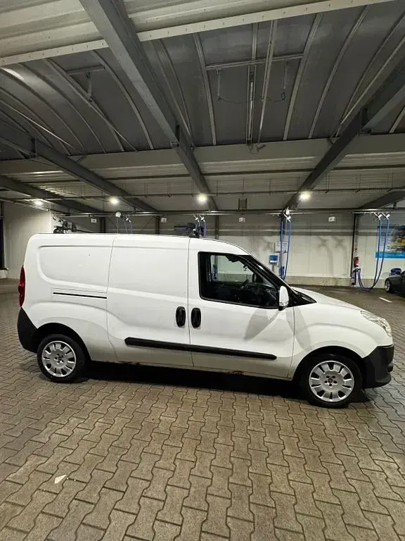 Gebraucht Fiat Doblò 105 PS (77 kW) 2013 Weiß Van / Kleinbus