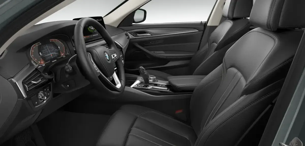 Gebraucht BMW 520 Sport Line 190 PS (139 kW) 2024 Grau Kombi