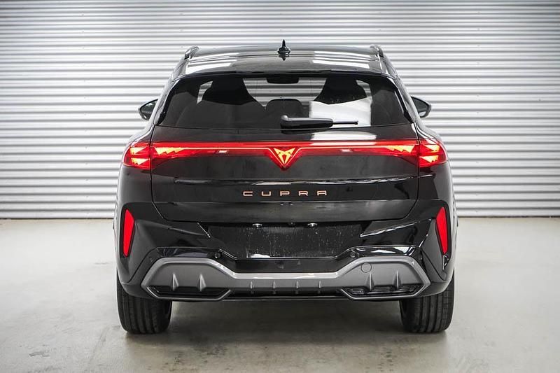 Neu Cupra Terramar VZ 265 PS (194 kW) 2025 Midnight black metallic (0e) SUV