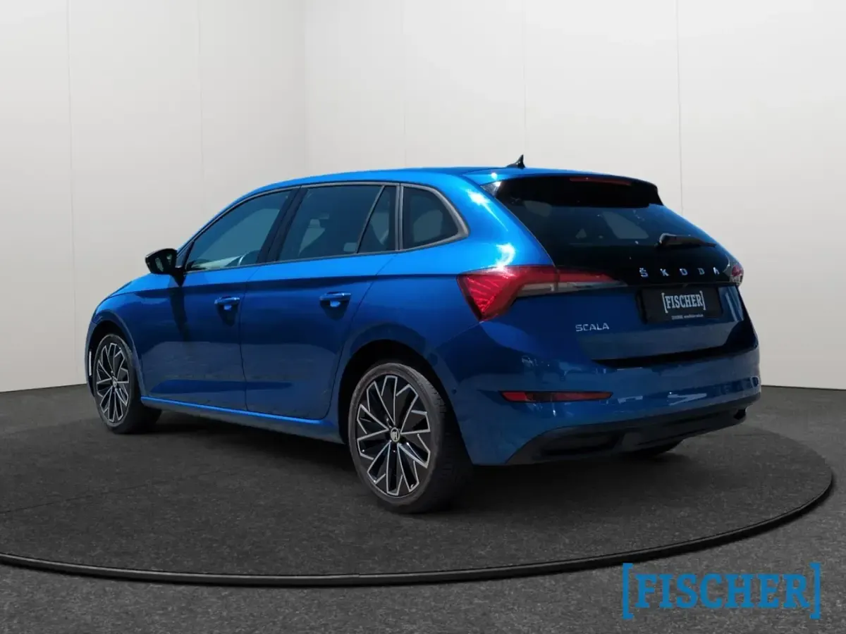 Gebraucht Skoda Scala Style 150 PS (110 kW) 2019 Blau Kleinwagen