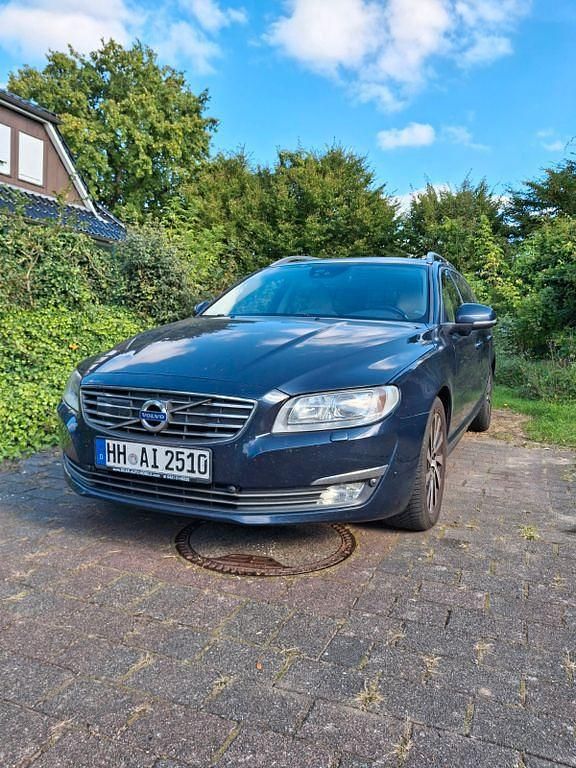 Blau Gebraucht 2014 Volvo V70 Summum Kombi | 8.600 € (Guter Preis) - Bild 1/4