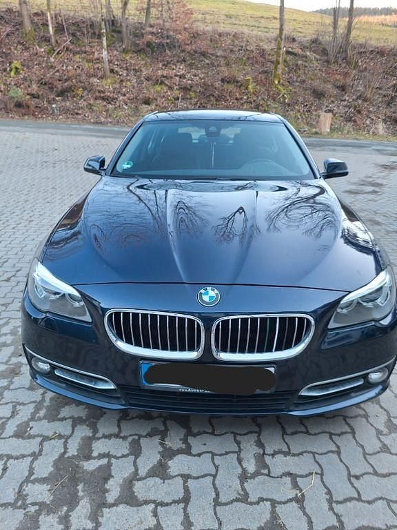Gebraucht BMW 530 258 PS (189 kW) 2015 Blau Kombi