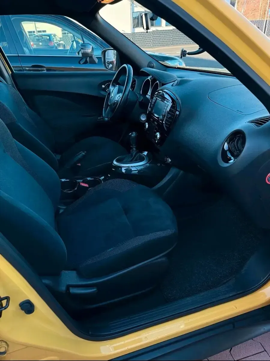 Gebraucht Nissan Juke 116 PS (85 kW) 2015 Gelb SUV