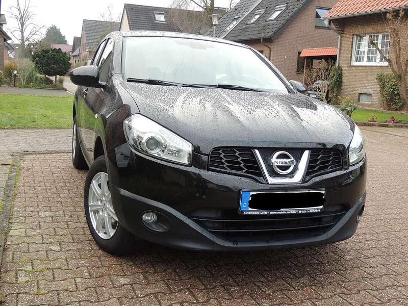 Schwarz Gebraucht 2013 Nissan Qashqai Acenta SUV | 8.300 € (Fairer Preis) - Bild 1/4
