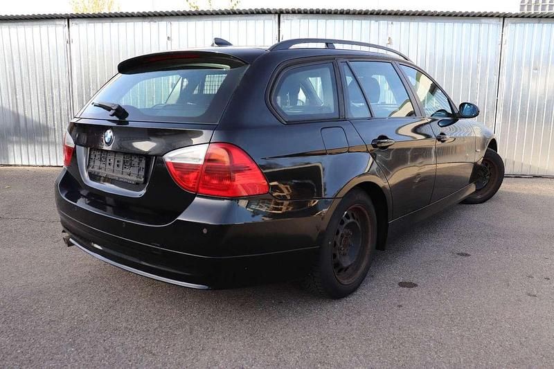 Gebraucht BMW 320 Advantage 163 PS (119 kW) 2006 Schwarz Kombi