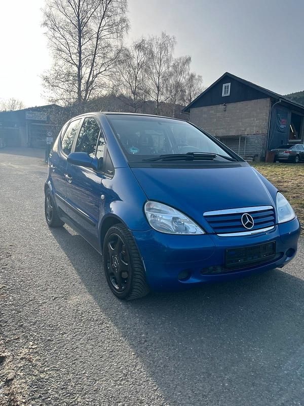 Gebraucht Mercedes A160 102 PS (75 kW) 1998 Blau Kleinwagen