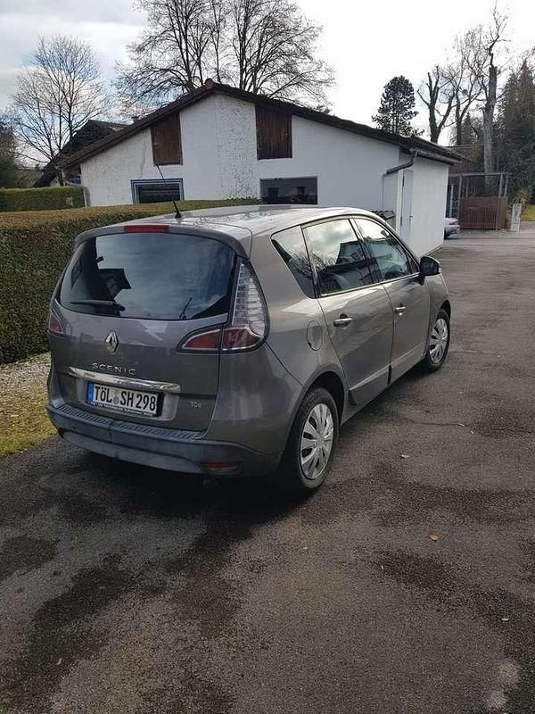 Gebraucht Renault Scénic Dynamique 116 PS (85 kW) 2014 Van / Kleinbus