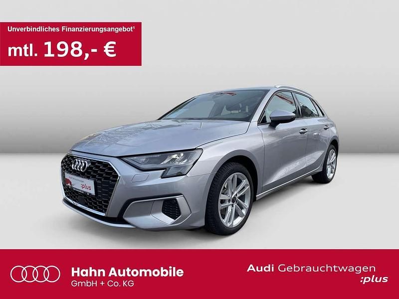 Florettsilber metallic Gebraucht 2024 Audi A3 Advanced Plus Limousine | 27.249 € (Guter Preis) - Bild 1/3