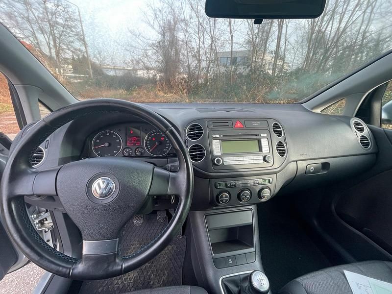 Gebraucht VW Golf V 115 PS (84 kW) 2007 Silber Kleinwagen