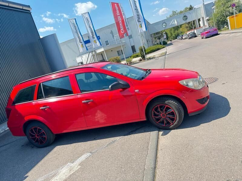 Rot Gebraucht 2009 Opel Astra Selection Limousine | 2.600 € (Fairer Preis) - Bild 1/4