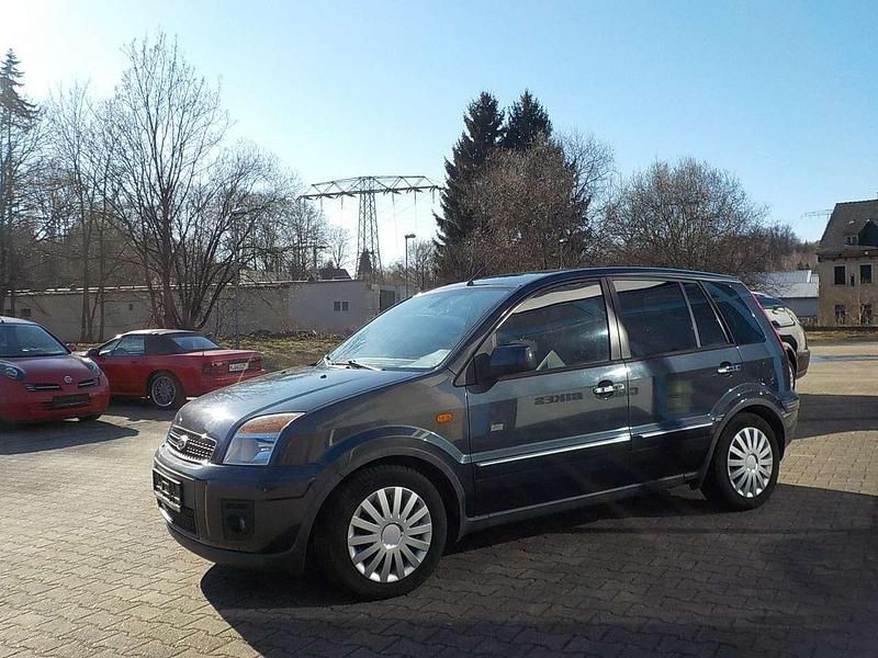 Gebraucht Ford Fusion 80 PS (58 kW) 2010 Grau Kleinwagen