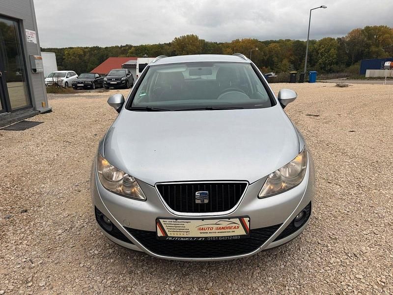 Grau Gebraucht 2010 Seat Ibiza ST Style Kombi | 2.980 € (Fairer Preis) - Bild 1/4