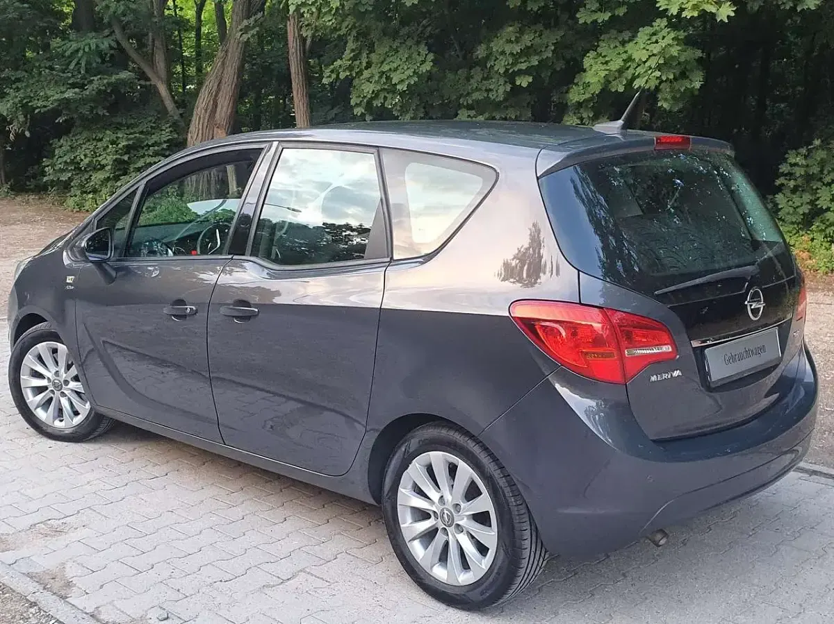 Gebraucht Opel Meriva Active 110 PS (80 kW) 2013 Platin anthrazit metallic Van / Kleinbus