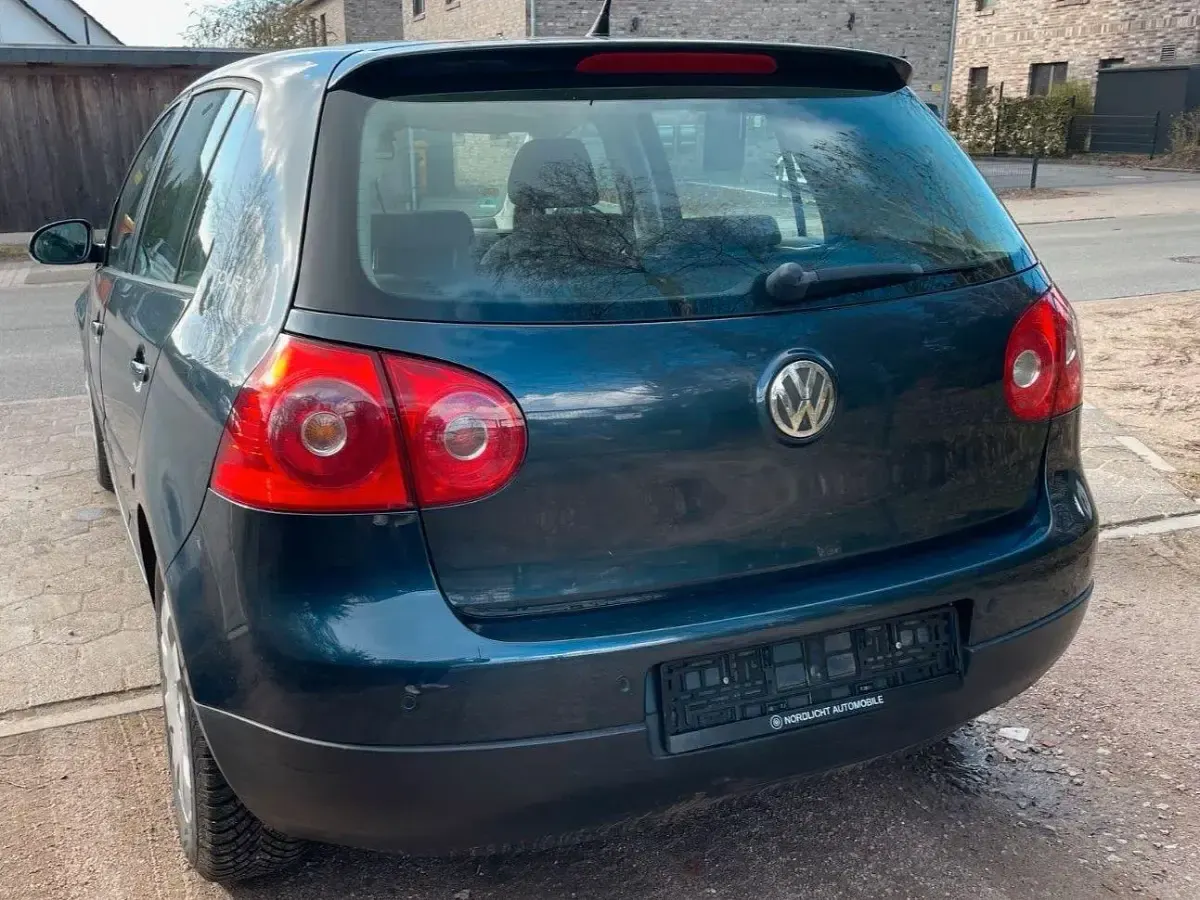Gebraucht VW Golf V Edition 80 PS (58 kW) 2007 Bluegraphit perleffekt Kleinwagen