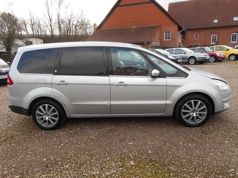 Gebraucht Ford Galaxy 140 PS (102 kW) 2008 Silber Van / Kleinbus