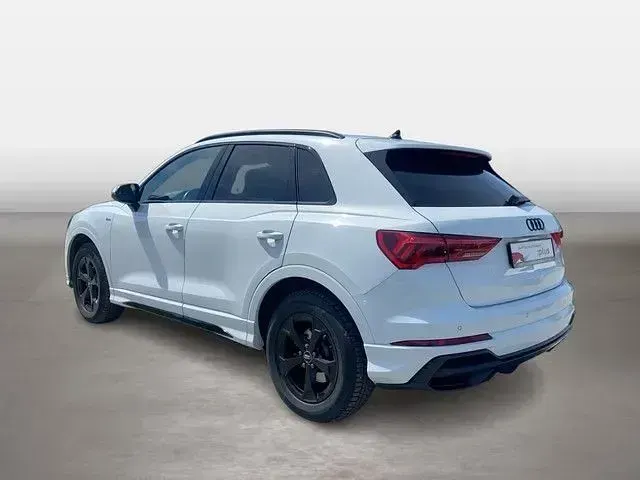 Gebraucht Audi Q3 Ambiente 150 PS (110 kW) 2021 Gletscherweiß metallic SUV
