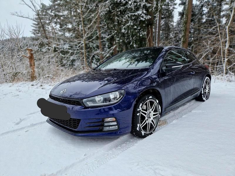 Violet Gebraucht 2016 VW Scirocco Allstar Coupé | 15.999 € (Teuer) - Bild 1/4