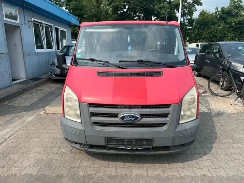 Usado Ford Transit 86 CV (63 kW) 2009 Rojo Familiar