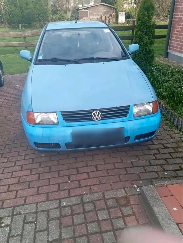 Gebraucht VW Polo 60 PS (44 kW) 1998 Blau Kombi