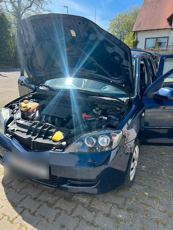 Second-hand Mazda 2 80 CP (58 kW) 2006 Albastru Hatchback