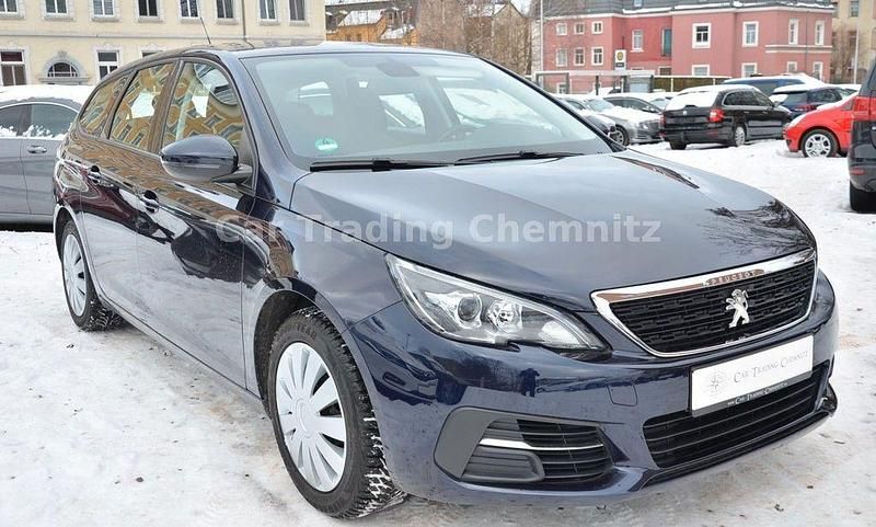 Gebraucht Peugeot 308 SW Active 131 PS (96 kW) 2020 Blau Kombi