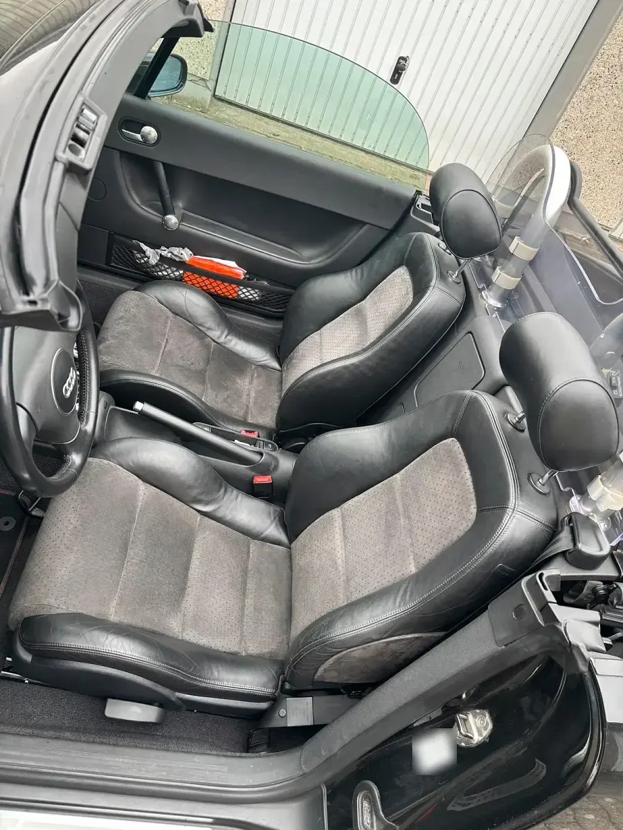 Gebraucht Audi TT Roadster 150 PS (110 kW) 2004 Schwarz Cabrio