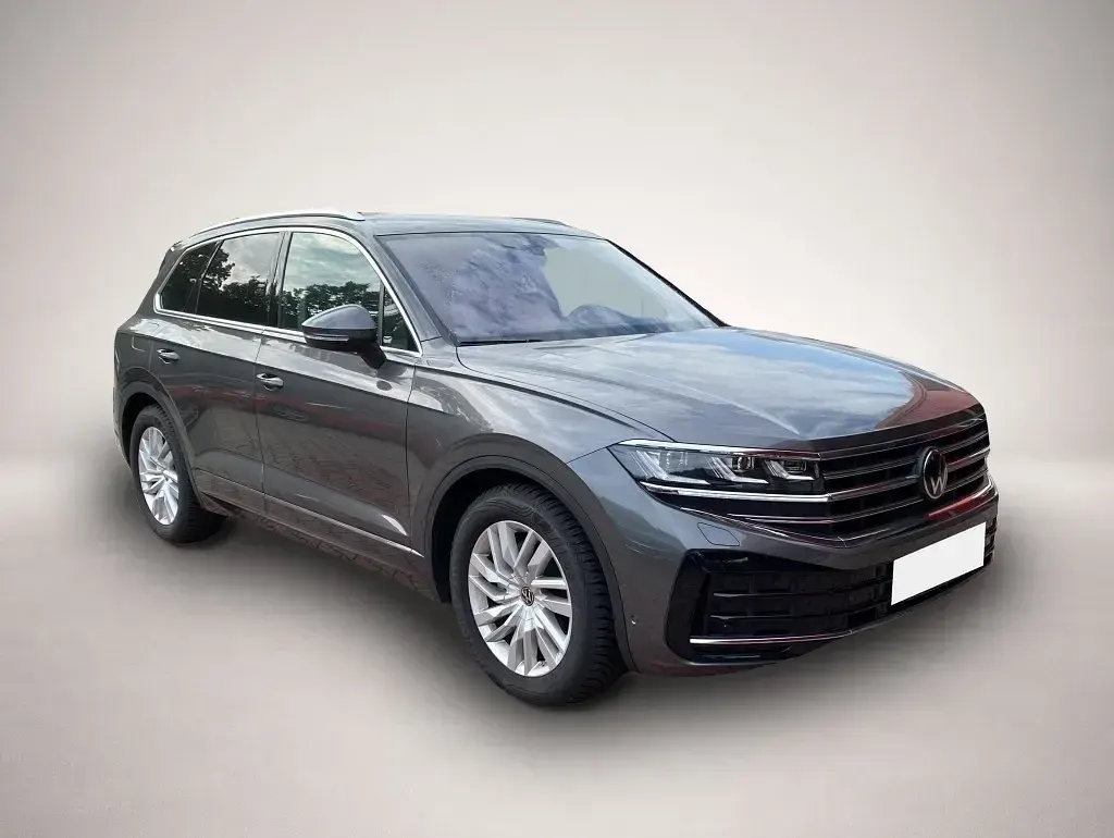 Gebraucht VW Touareg Elegance 231 PS (169 kW) 2024 Grau SUV
