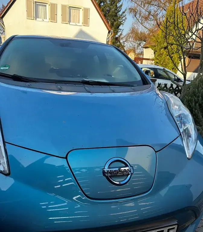 Second-hand Nissan Leaf 80 kW (109 CP) 2013 Albastru Hatchback